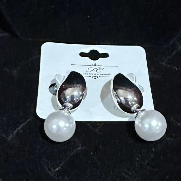 Silver Drop W/Pearl Earrings NWT - Picture 1 of 6